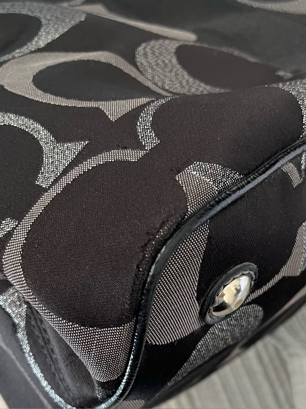 Coach Black Carryall Kisslock Frame Tote Gray & Silver C Monogram - Picture 15 of 16